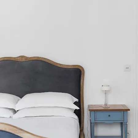 Apartment Avenue De Wagram Iv By Onefinestay *